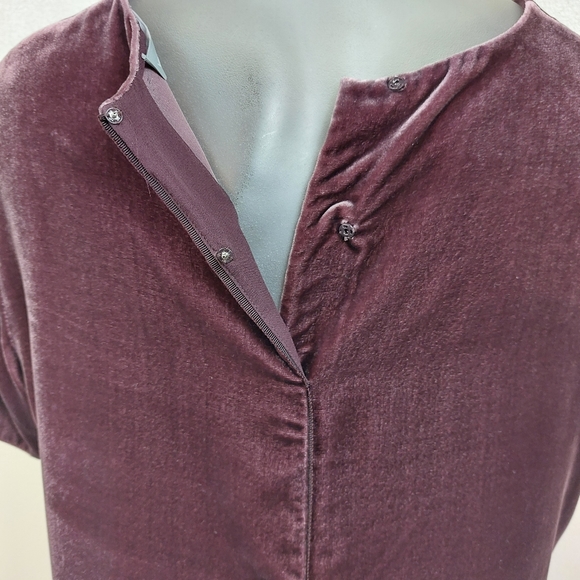 Vince Velvet Split back Top Size XS - Picture 5 of 10